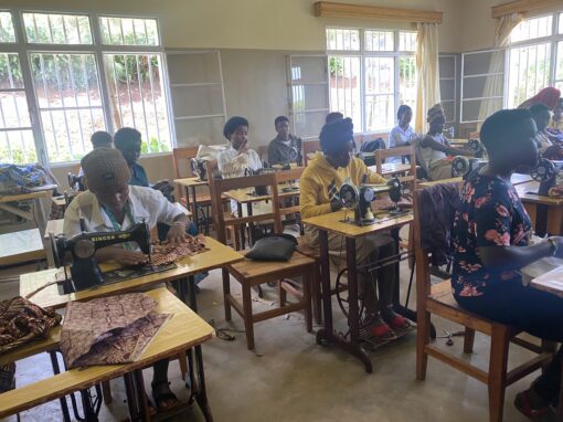 Rwanda: textielopleidingen voor tienermoeders