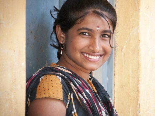 India: Onderdak en onderwijs voor straatmeisjes